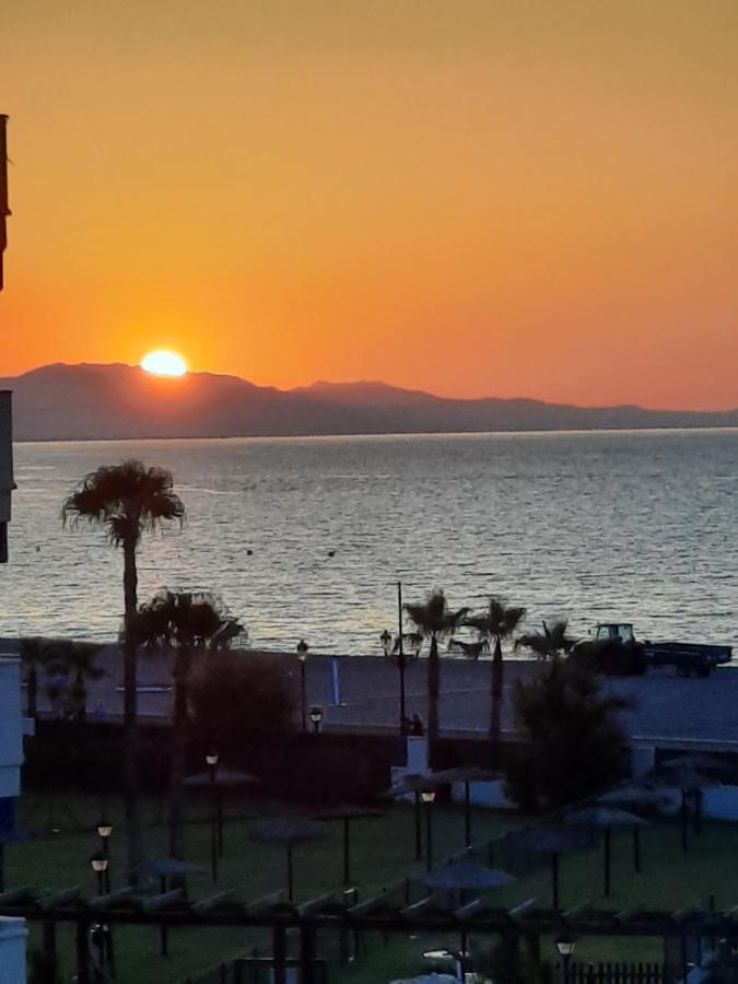 Noria 2, Pied Dans Le Sable, Magnifique Vue Mer, Piscine, Garage, Climatisation San Luis de Sabinillas Dış mekan fotoğraf